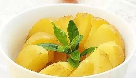 水瓜怎么切好煮着吃视频,水瓜切片煮食技巧揭秘